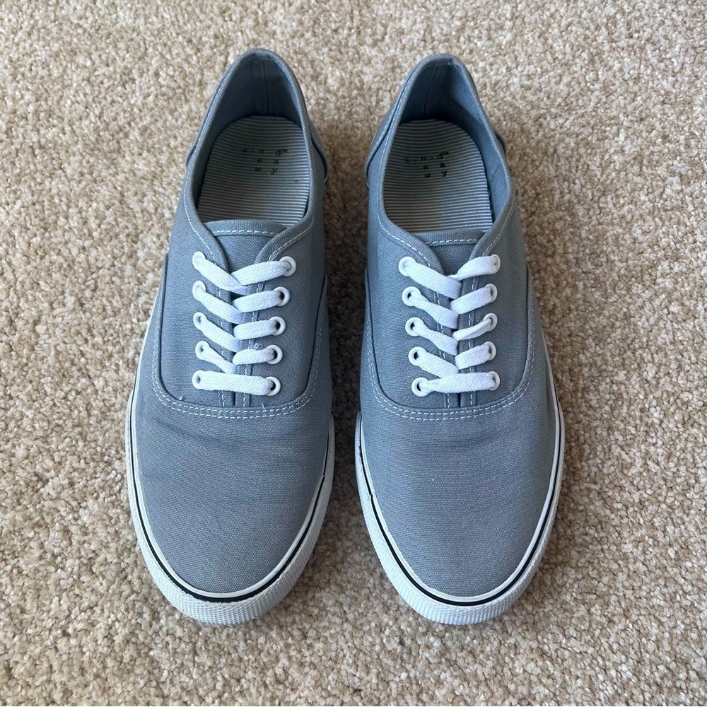 A New Day Canvas Shoe Size 9